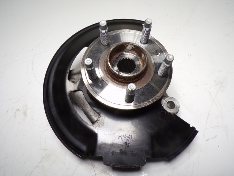 Recambio de mangueta delantera derecha para opel astra k lim. 5türig 1.0 12v referencia OEM IAM 39030300  13517459