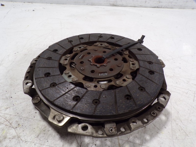 Recambio de kit embrague para ford focus lim. (cb8) 1.6 tdci cat referencia OEM IAM 2088325  