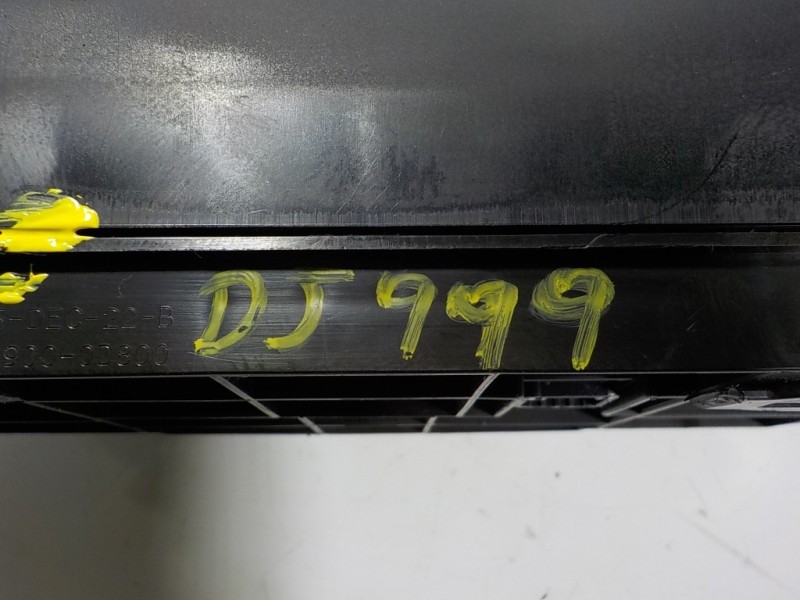 Recambio de mando climatizador para toyota yaris hybrid active referencia OEM IAM 559000D800C1 559000D800 