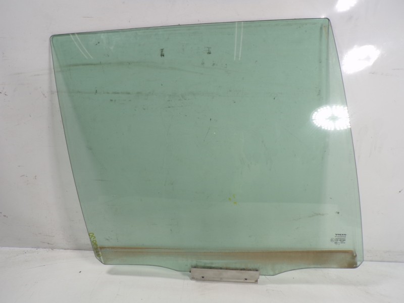 Recambio de cristal puerta trasero derecho para volvo xc90 2.4 diesel cat referencia OEM IAM 30674346  