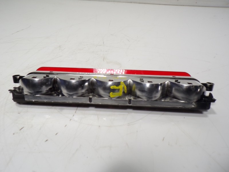 Recambio de piloto trasero central para fiat nuova 500 (150) 1.2 cat referencia OEM IAM 735713250 03308090 