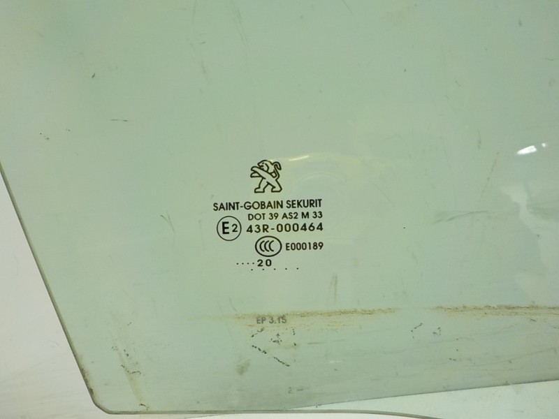 Recambio de cristal puerta delantero derecho para peugeot 2008 (--.2013) 1.6 blue-hdi fap referencia OEM IAM 9676387980  
