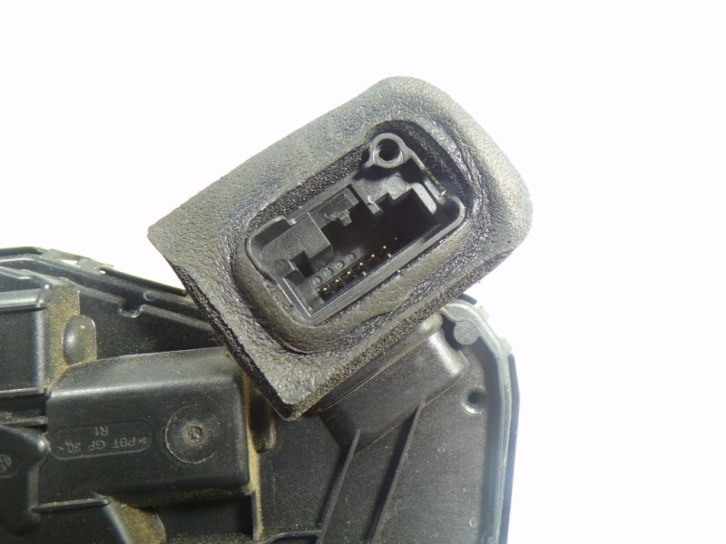 Recambio de cerradura puerta delantera derecha para skoda fabia 1.0 mpi referencia OEM IAM 5TB837016A 5TB837016A 