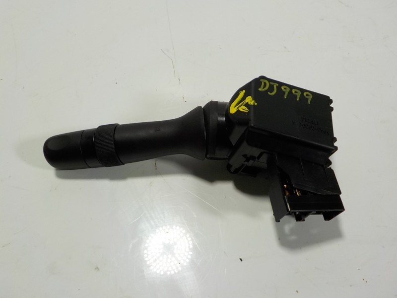 Recambio de mando limpia para toyota yaris hybrid active referencia OEM IAM 846520D190 17F003LH 