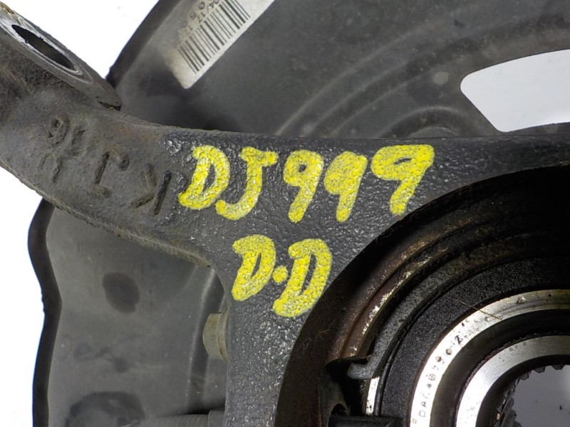 Recambio de mangueta delantera derecha para toyota yaris hybrid active referencia OEM IAM 432110D230 500505 