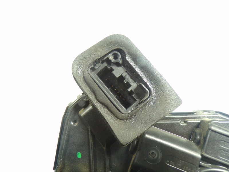 Recambio de cerradura puerta trasera izquierda para skoda fabia 1.0 mpi referencia OEM IAM 5G4839015D A5E5TA839015E 