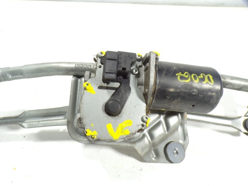 Recambio de motor limpia delantero para volvo xc90 2.4 diesel cat referencia OEM IAM 8693848  