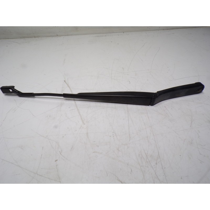 Recambio de brazo limpia delantero izquierdo para skoda rapid 1.6 tdi dpf referencia OEM IAM 5JB955409  