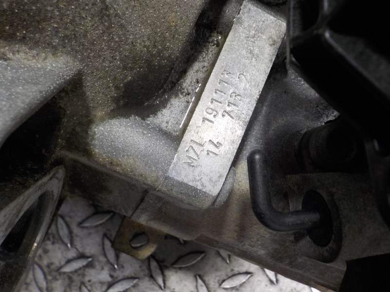 Recambio de caja cambios para skoda rapid 1.6 tdi dpf referencia OEM IAM 02R300042P MZL 