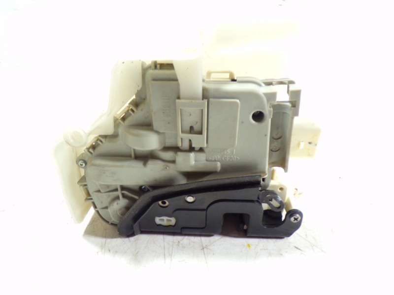 Recambio de cerradura puerta delantera izquierda para audi a3 sportback (8va) 1.6 tdi referencia OEM IAM 8X1837015  