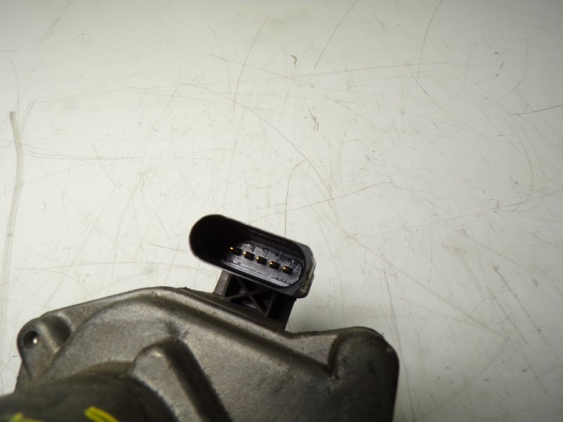 Recambio de caja mariposa para skoda rapid 1.6 tdi dpf referencia OEM IAM 03L128063AD 03L128063AD 