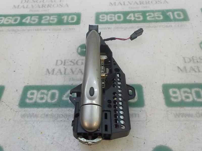 Recambio de maneta exterior delantera derecha para renault captur 1.2 tce energy referencia OEM IAM 806706656R 806068462R 
