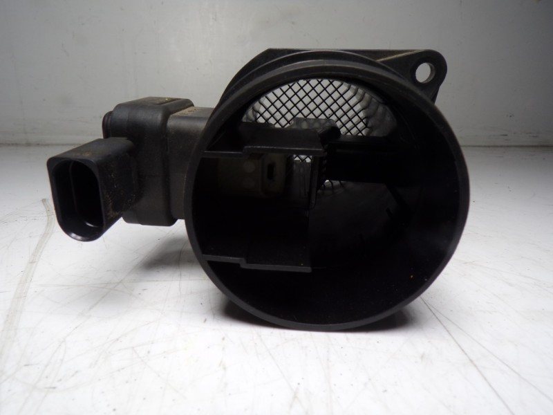 Recambio de caudalimetro para skoda rapid 1.6 tdi dpf referencia OEM IAM 03L906461 03L906461 