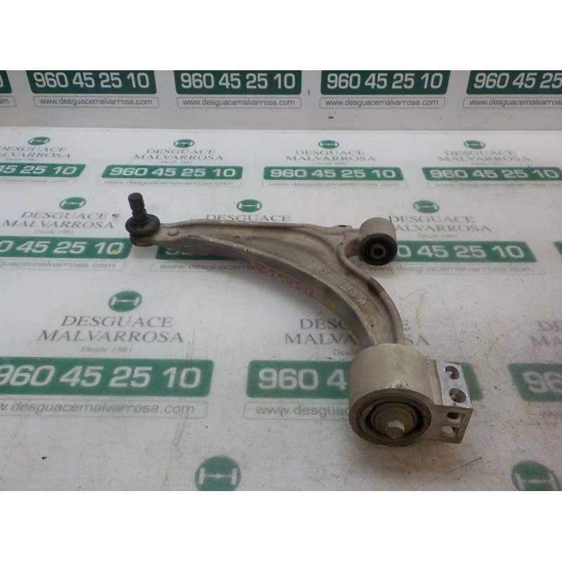 Recambio de brazo suspension inferior delantero izquierdo para opel astra j lim. selective referencia OEM IAM 13401129  