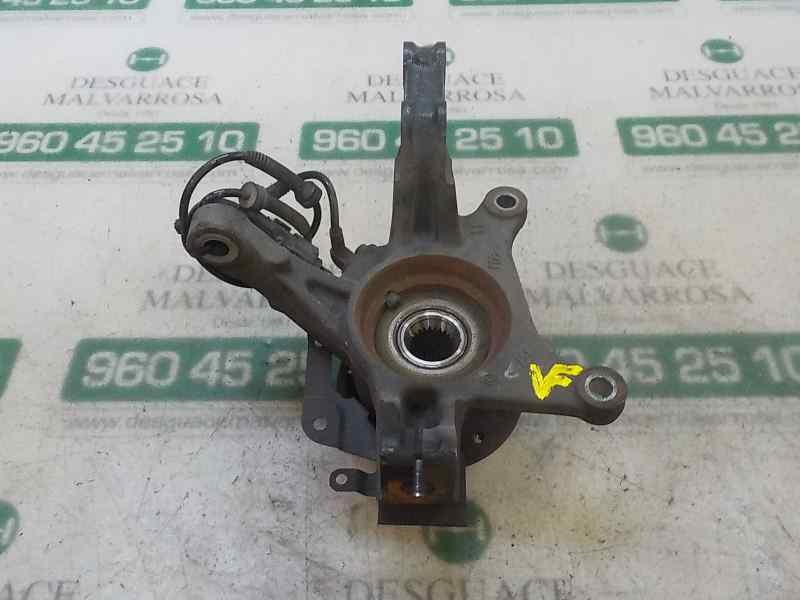 Recambio de mangueta delantera izquierda para renault captur 1.2 tce energy referencia OEM IAM 400159304R  