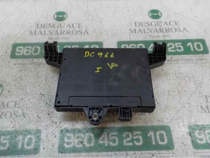 Recambio de caja reles / fusibles para opel zafira tourer 2.0 cdti cat referencia OEM IAM 20957185 20957185 