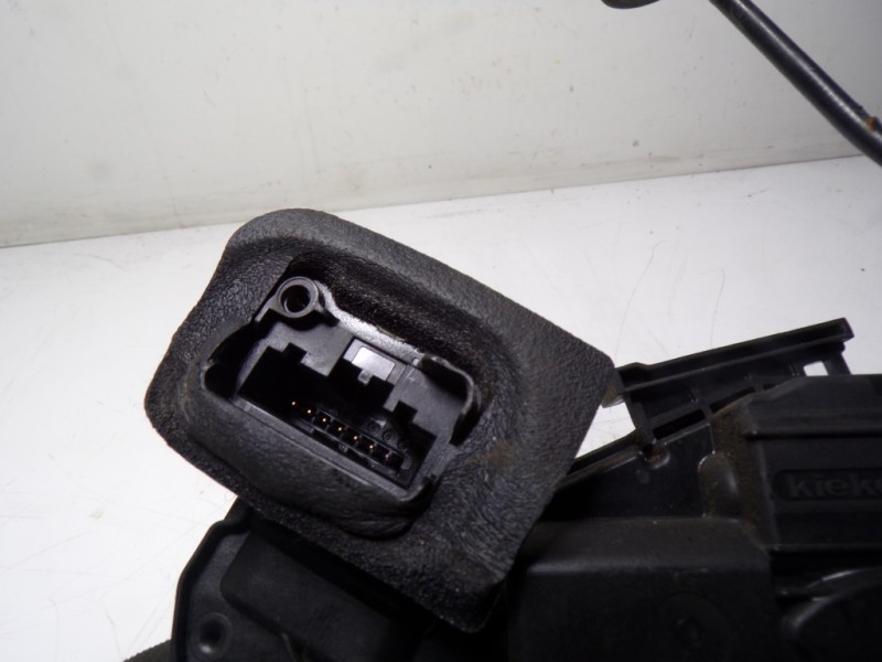 Recambio de cerradura puerta trasera izquierda para skoda rapid 1.6 tdi dpf referencia OEM IAM 5E0839015A 5E0839015A 