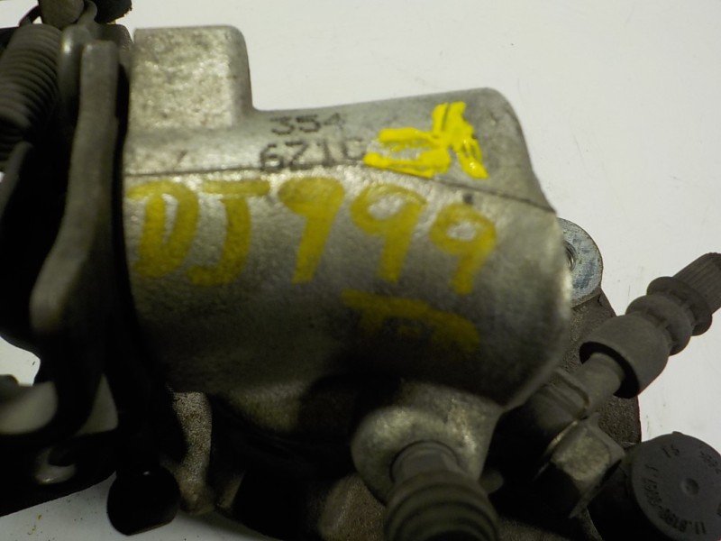 Recambio de pinza freno trasera derecha para toyota yaris hybrid active referencia OEM IAM 478300D020  