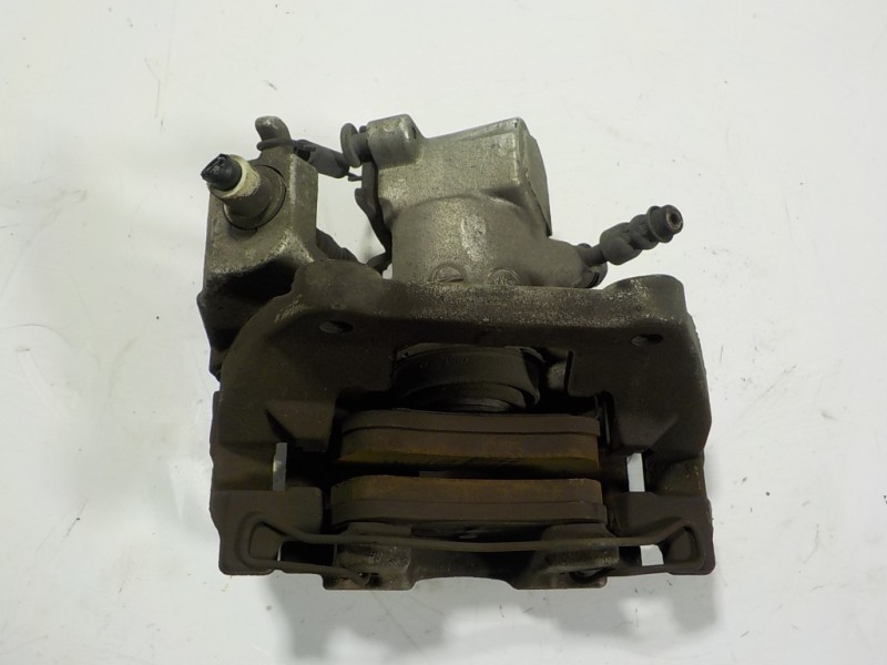 Recambio de pinza freno trasera izquierda para toyota yaris hybrid active referencia OEM IAM 478500D020  