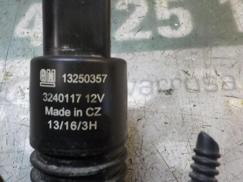 Recambio de bomba limpia para opel adam unlimited ecoflex referencia OEM IAM   