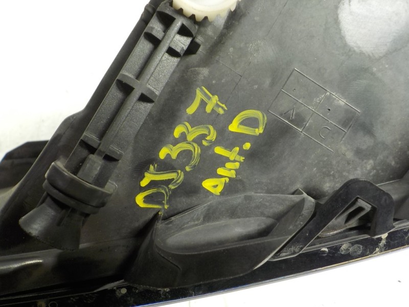 Recambio de faro antiniebla derecho para skoda rapid 1.6 tdi dpf referencia OEM IAM 6V0949102  