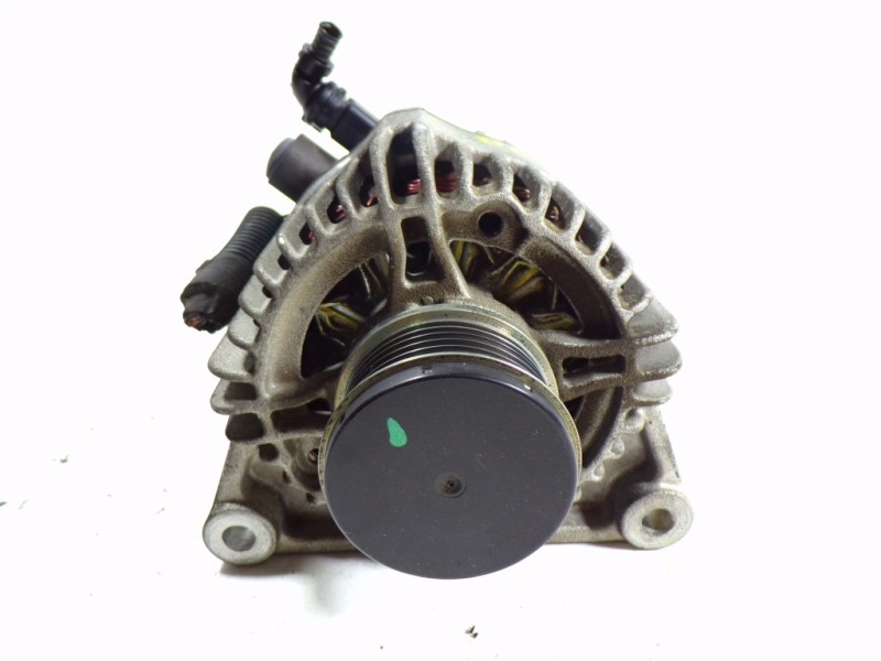Recambio de alternador para peugeot 208 1.2 12v e-vti referencia OEM IAM 9806007480 9806007480 
