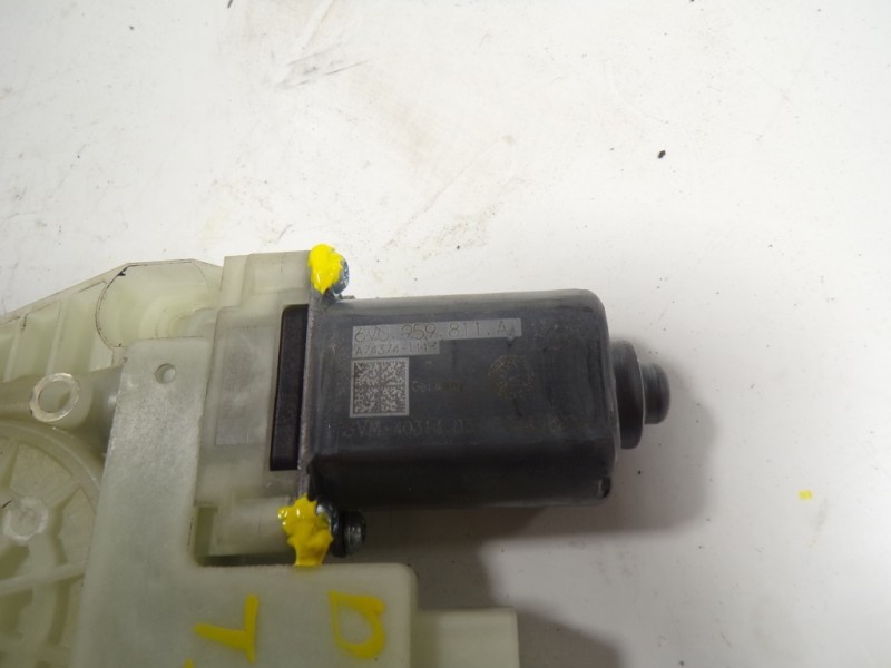 Recambio de motor elevalunas trasero izquierdo para skoda fabia 1.0 mpi referencia OEM IAM 6V0959811A 6V0959811A 