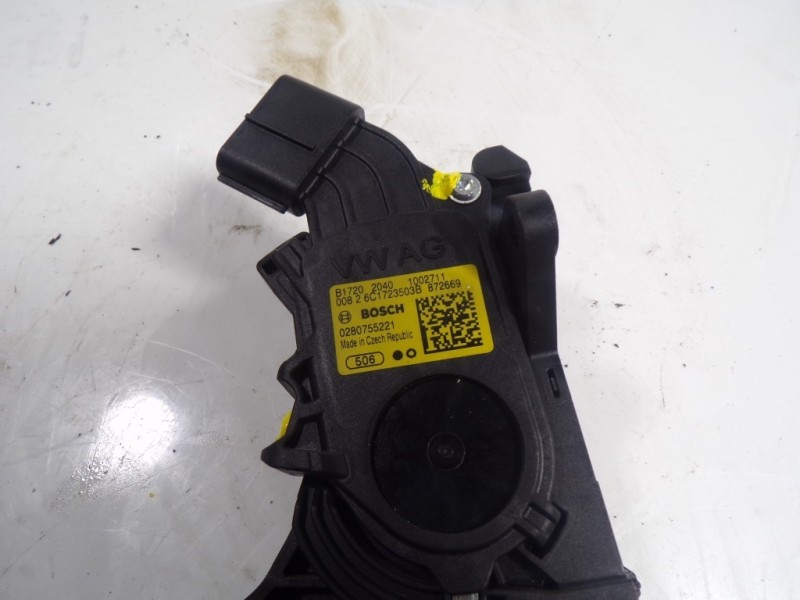 Recambio de potenciometro pedal para skoda fabia 1.0 mpi referencia OEM IAM 6C1723503D 6C1723503B 0280755221