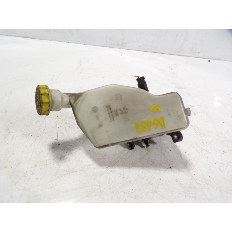 Recambio de bomba freno para peugeot 208 1.2 12v e-vti referencia OEM IAM 4601R7  