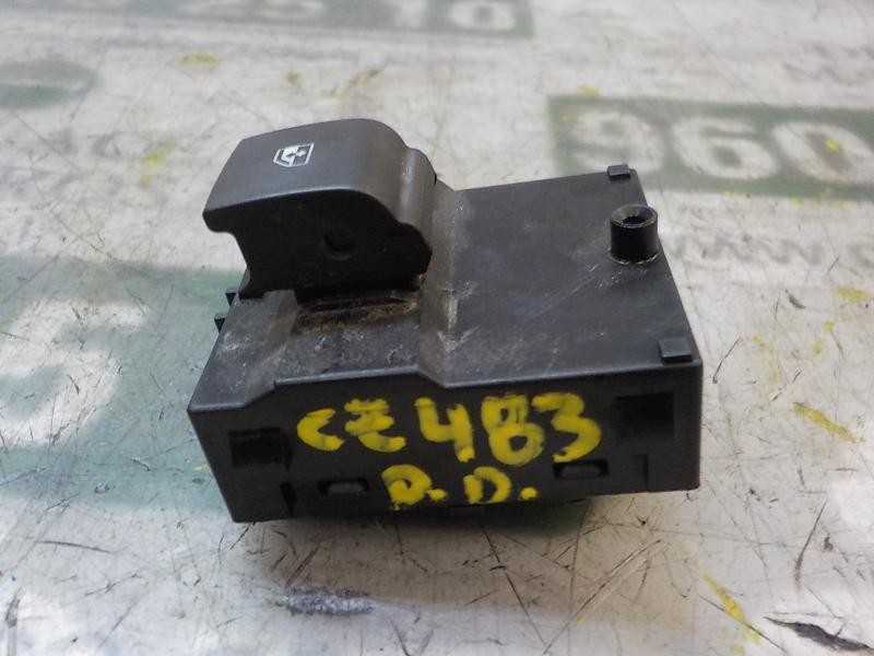 Recambio de mando elevalunas delantero derecho para opel adam unlimited ecoflex referencia OEM IAM   