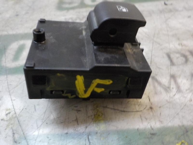 Recambio de mando elevalunas delantero derecho para opel adam unlimited ecoflex referencia OEM IAM   