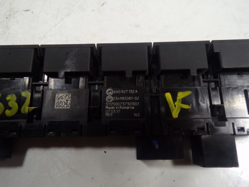 Recambio de warning para skoda fabia 1.0 mpi referencia OEM IAM 6V0927132AWHS 6V0927132A 03498508102
