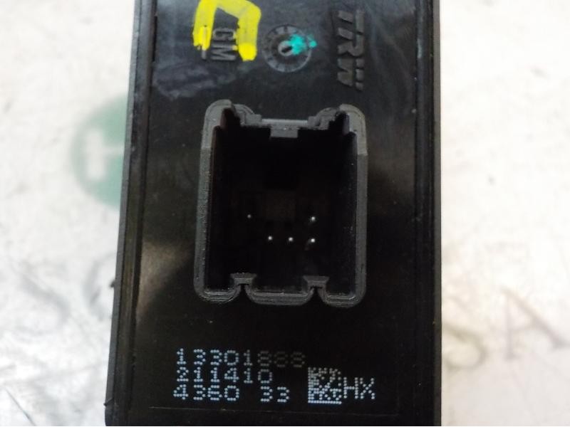 Recambio de mando elevalunas trasero derecho para opel astra j lim. selective referencia OEM IAM 13301888 13301888 