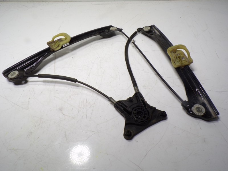 Recambio de elevalunas delantero izquierdo para skoda rapid 1.6 tdi dpf referencia OEM IAM 5JA837461  