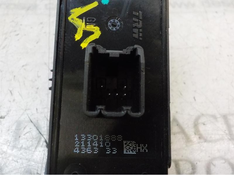 Recambio de mando elevalunas trasero izquierdo para opel astra j lim. selective referencia OEM IAM 13301888 13301888 