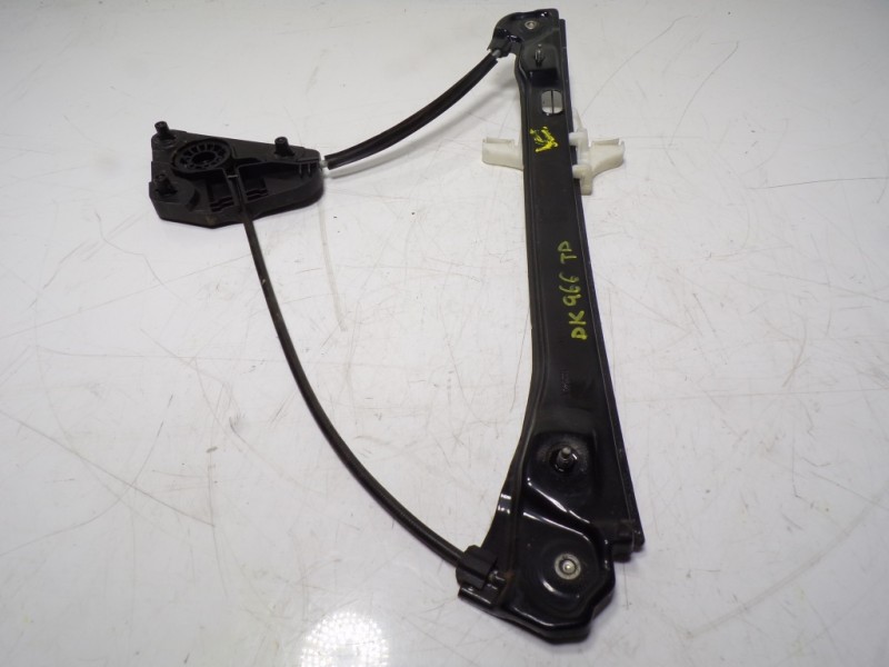 Recambio de elevalunas trasero derecho para skoda rapid 1.6 tdi dpf referencia OEM IAM 5JJ839462  