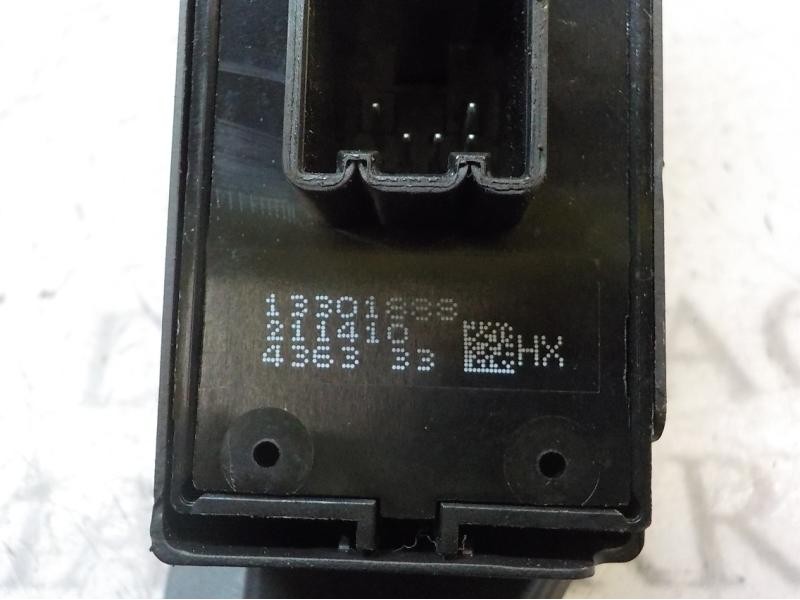 Recambio de mando elevalunas trasero izquierdo para opel astra j lim. selective referencia OEM IAM 13301888 13301888 