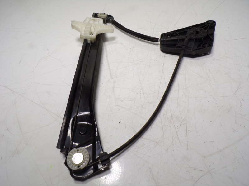 Recambio de elevalunas trasero derecho para skoda rapid 1.6 tdi dpf referencia OEM IAM 5JJ839462  