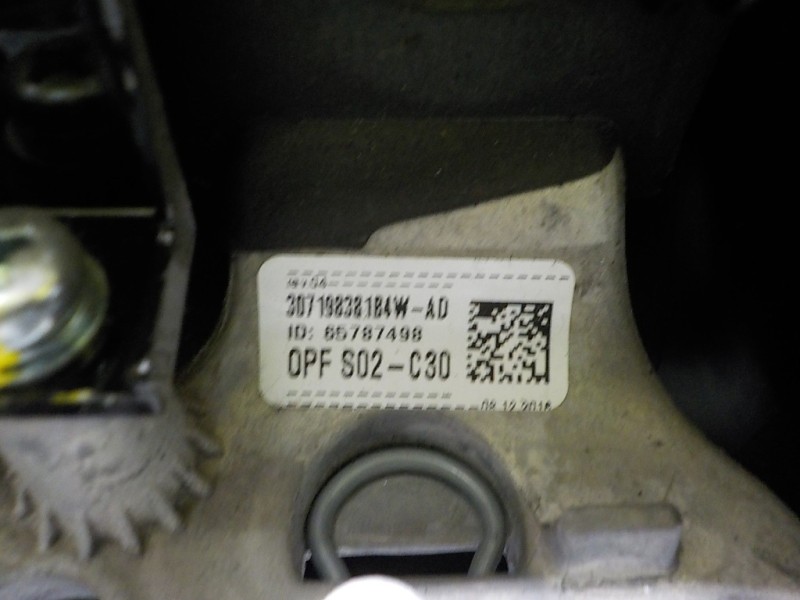 Recambio de volante para toyota yaris hybrid active referencia OEM IAM 451020D31027 45100OD51027 307198399B4WAD