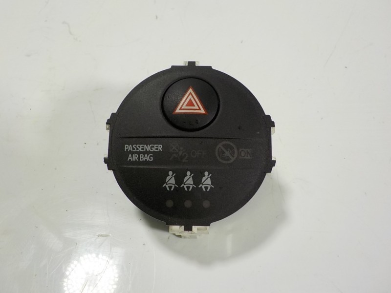 Recambio de warning para toyota yaris hybrid active referencia OEM IAM 839500D100  