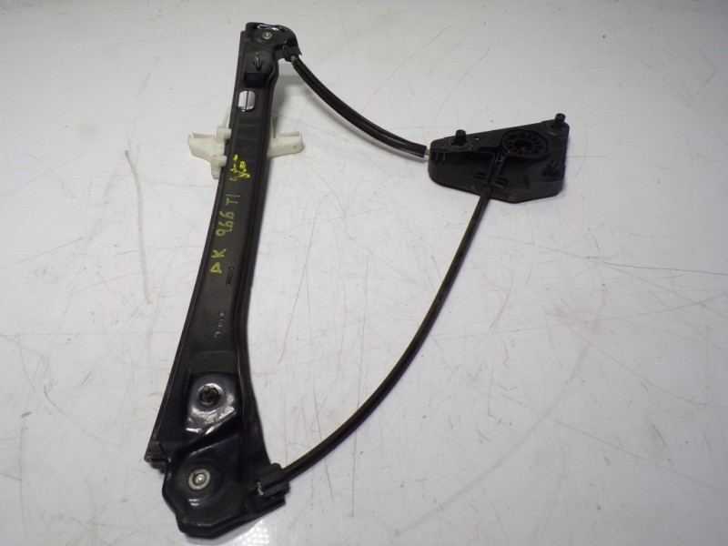 Recambio de elevalunas trasero izquierdo para skoda rapid 1.6 tdi dpf referencia OEM IAM 5JJ839461  