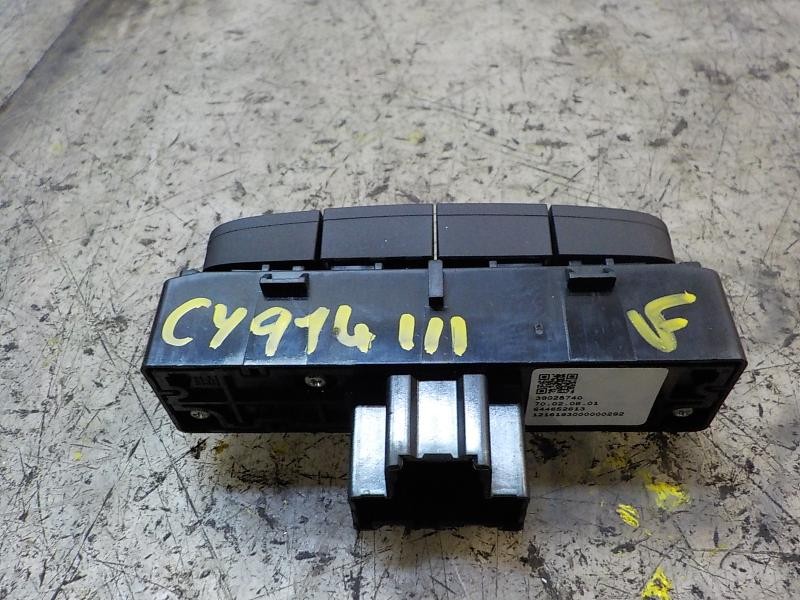 Recambio de modulo electronico para opel astra k lim. 5türig 1.0 12v referencia OEM IAM 39028740 39028740 