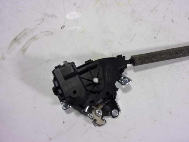 Recambio de cerradura maletero / porton para mercedes-benz clase c (w204) lim. 2.1 cdi cat referencia OEM IAM A2047500185 A20475