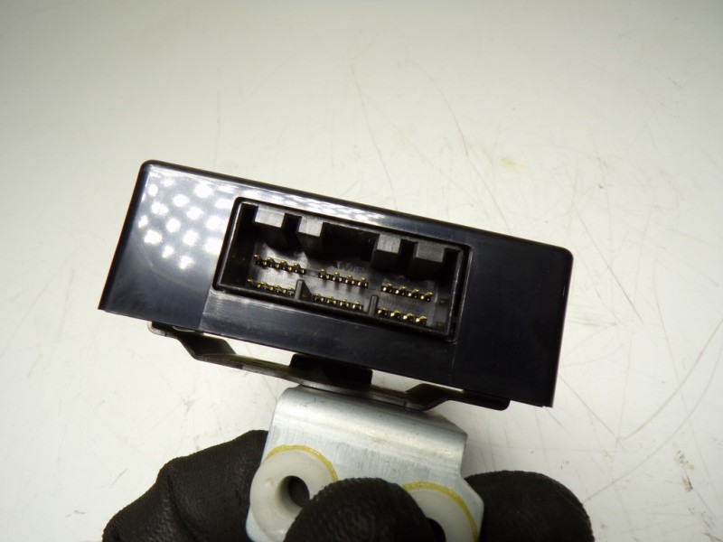 Recambio de modulo electronico para hyundai i40 1.7 crdi cat referencia OEM IAM 957703Z100 957703Z100 