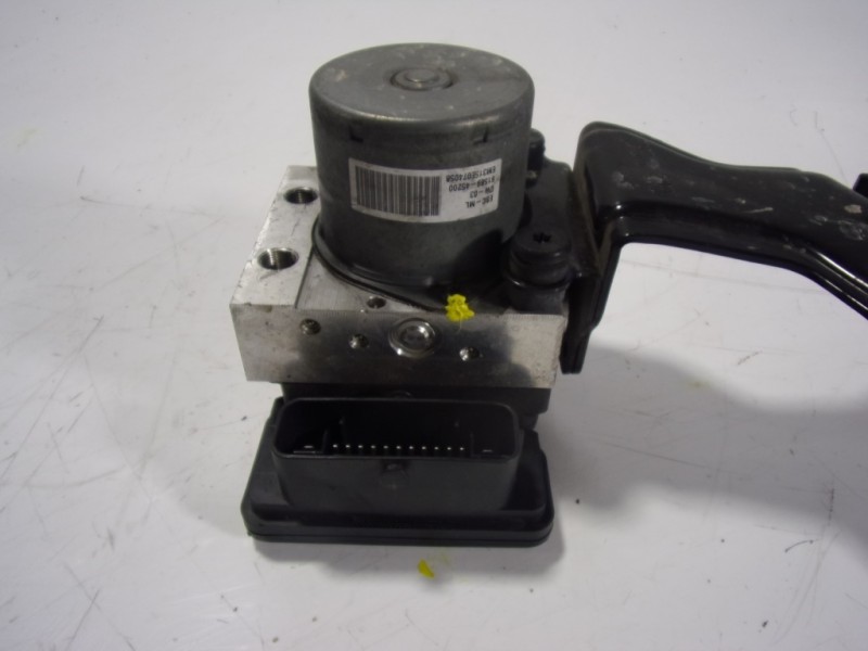 Recambio de abs para kia cee´d 1.6 gdi cat referencia OEM IAM 58920A2230 58900A2230 A258930800