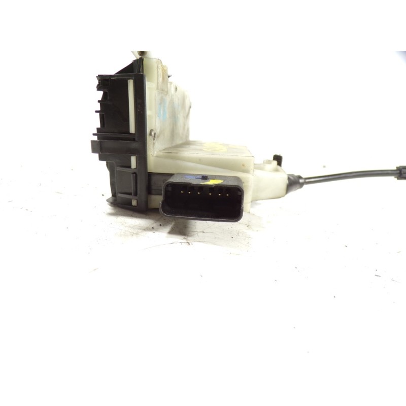 Recambio de cerradura puerta trasera derecha para peugeot 208 1.2 12v e-vti referencia OEM IAM 9812501180 9812501180 