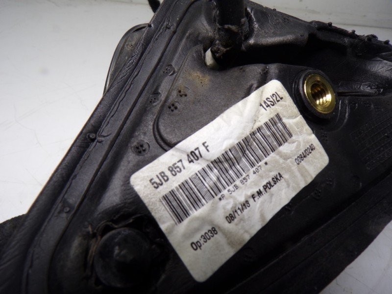 Recambio de espejo izquierdo para skoda rapid 1.6 tdi dpf referencia OEM IAM 5JB857507C9B9 5JB857407F 