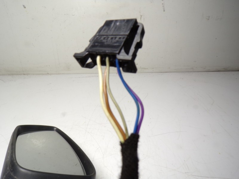 Recambio de espejo izquierdo para skoda rapid 1.6 tdi dpf referencia OEM IAM 5JB857507C9B9 5JB857407F 