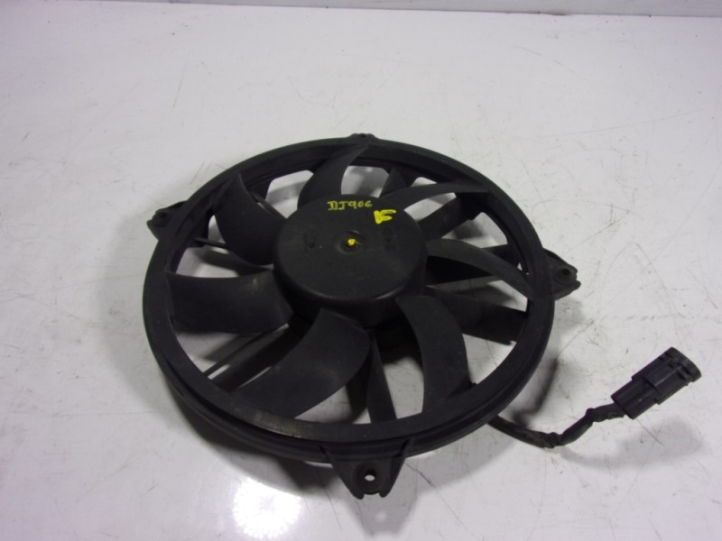 Recambio de electroventilador para peugeot 308 1.6 16v hdi fap referencia OEM IAM 1253K4  