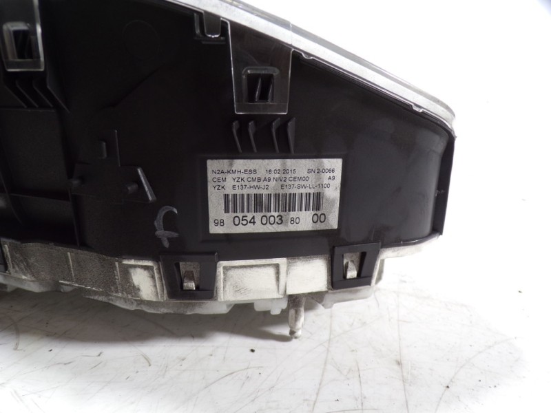 Recambio de cuadro instrumentos para peugeot 208 1.2 12v e-vti referencia OEM IAM 9805400380 9805400380 